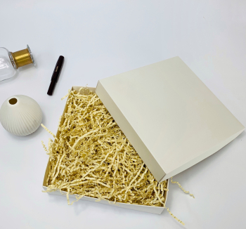 White magnetic box with filling material