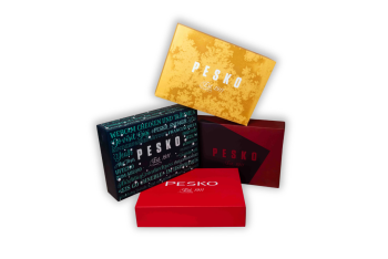 Colorful magnetic boxes in various designs, ideal for gifts and packaging