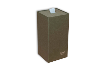 High-quality dark green magnetic box with subtle lettering
