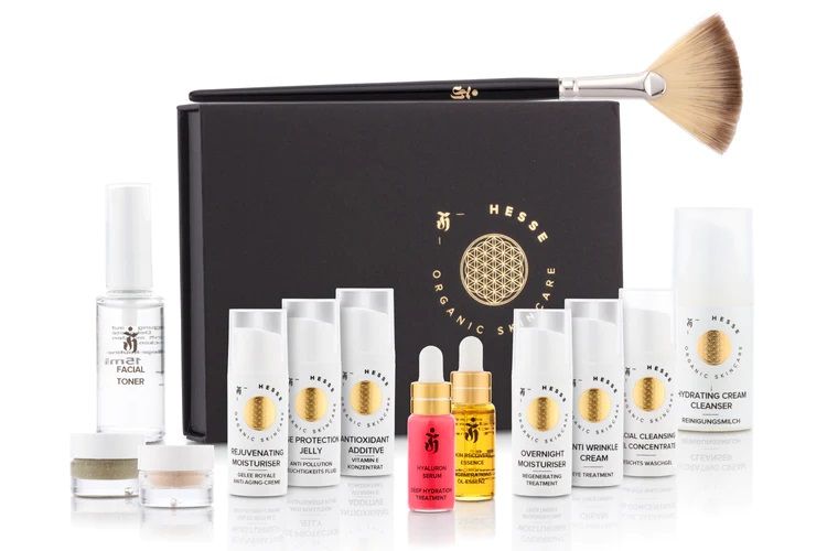 Gift set "LAYERING SET for demanding combination skin in trial and travel size" G21006_07